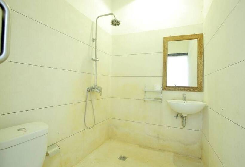 Fotos del hotel Reddoorz @ Kerobokan Canggu 2:  10