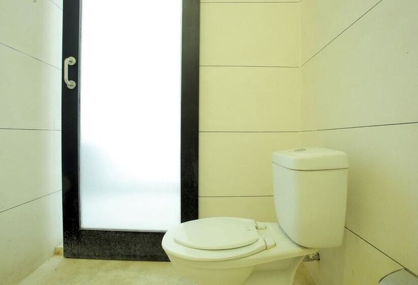 Fotos del hotel Reddoorz @ Kerobokan Canggu 2:  11