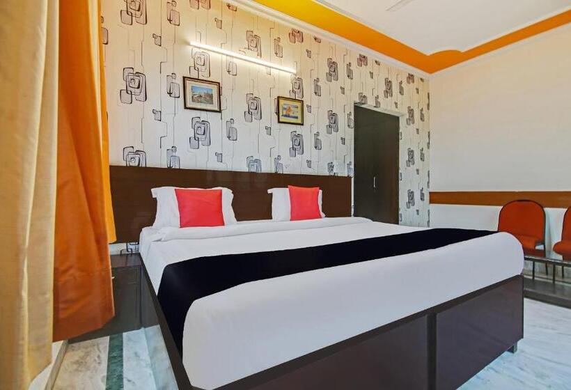 Fotos del hotel Treebo Trip Casa Cyber Dlf Phase 3:  18