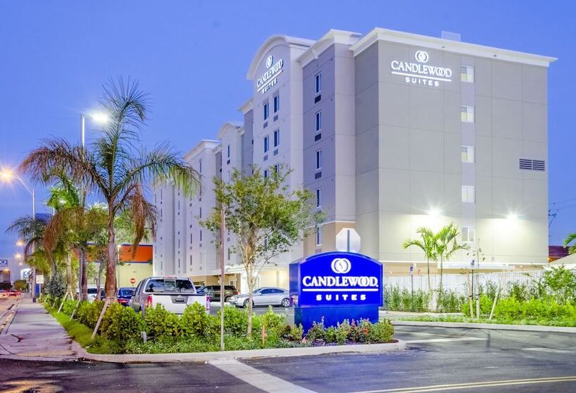 Fotos del hotel Candlewood Suites Miami Intl Airport  36th St, An Ihg:  14