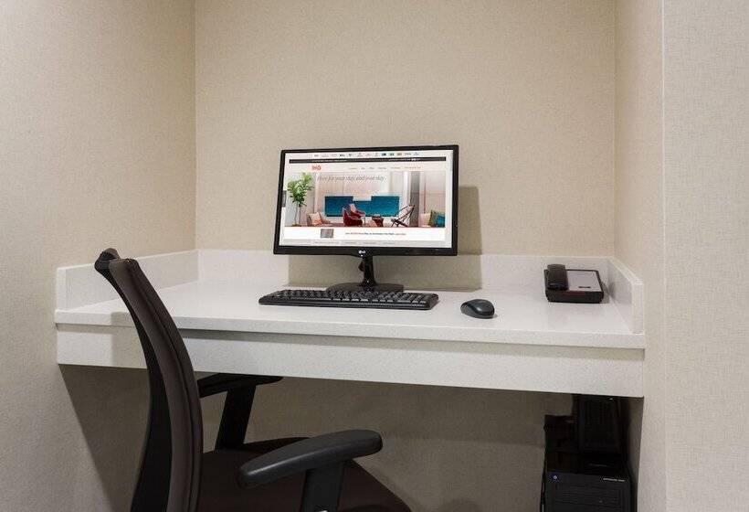 Fotos del hotel Candlewood Suites Miami Intl Airport  36th St, An Ihg:  24