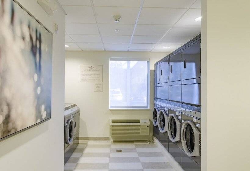 Fotos del hotel Candlewood Suites Miami Intl Airport  36th St, An Ihg:  17