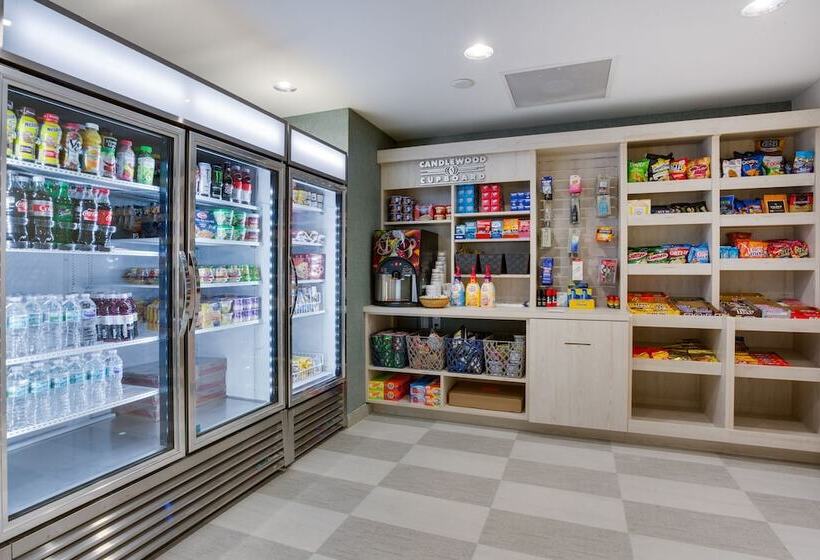 Fotos del hotel Candlewood Suites Miami Intl Airport  36th St, An Ihg:  4