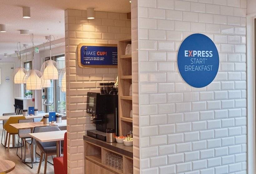 Fotos del hotel Holiday Inn Express Amsterdam - City Hall, An Ihg:  10