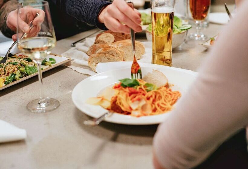 Fotos del hotel Ibis Styles Genève Carouge:  2