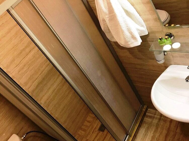 Fotos del hotel Irise:  9