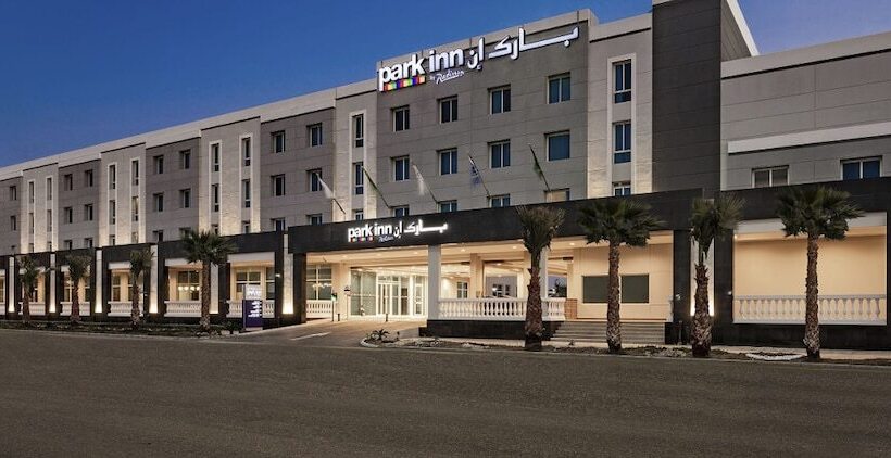 Fotos del hotel Park Inn By Radisson Jubail Industrial City:  1