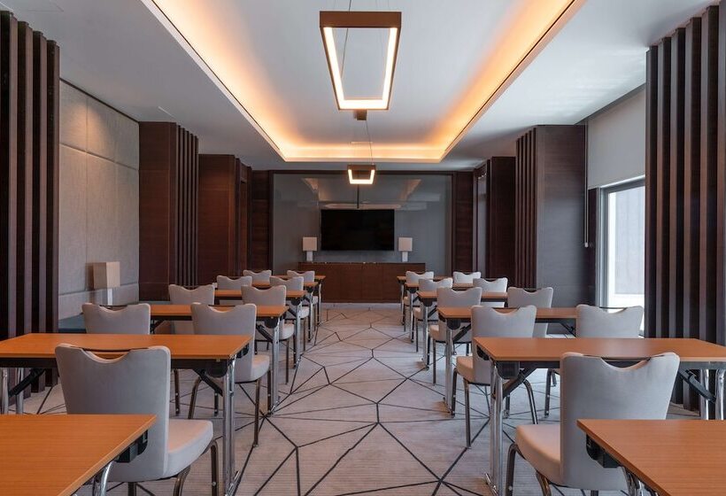 Fotos del hotel Park Inn By Radisson Jubail Industrial City:  24