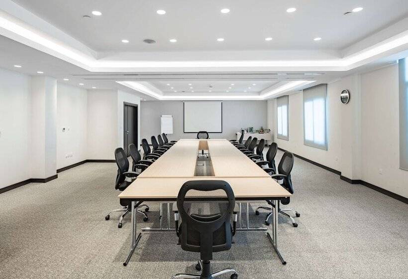 Fotos del hotel Park Inn By Radisson Jubail Industrial City:  20