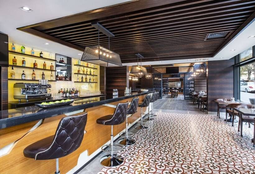 Fotos del hotel Ramada Encore By Wyndham Tbilisi:  3