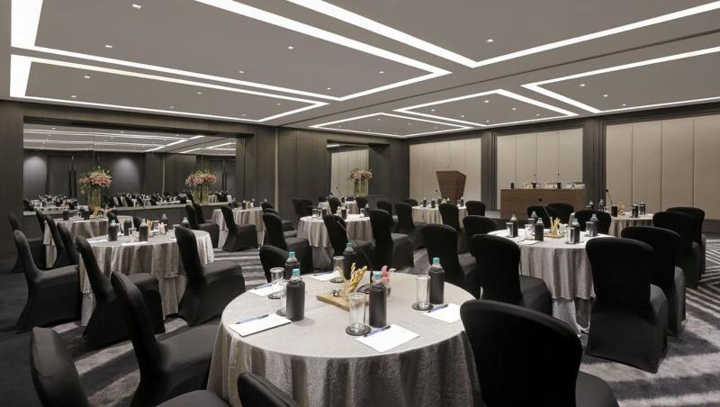 Fotos del hotel Novotel Chennai Chamiers Road:  16