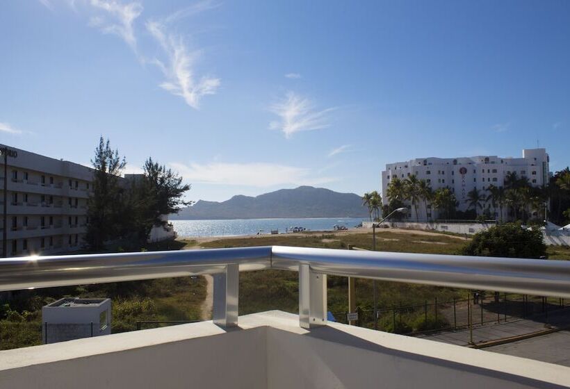 Fotos del hotel Venados Inn:  8