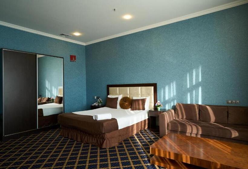 Corniche Family  Baku