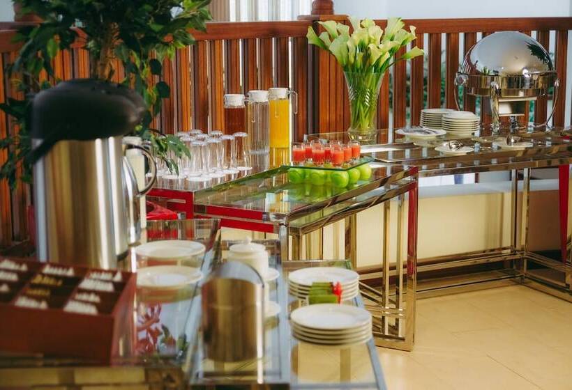 Fotos del hotel Mövenpick Hotel & Residences Nairobi:  9