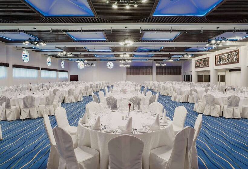 Fotos del hotel Mövenpick Hotel & Residences Nairobi:  25