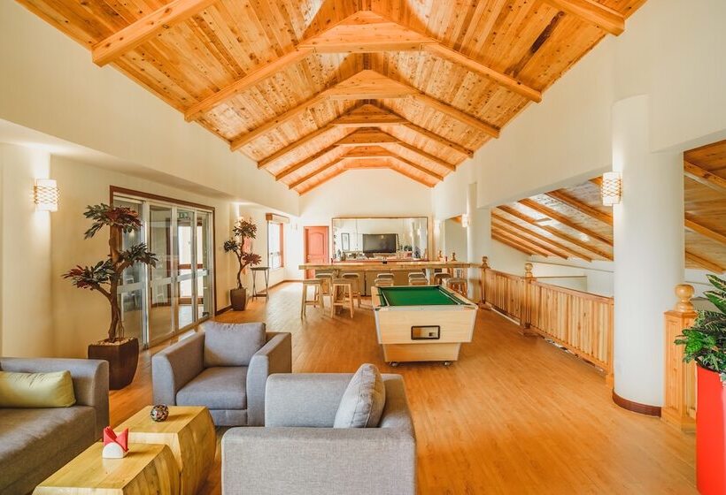 Fotos del hotel Mövenpick Hotel & Residences Nairobi:  2