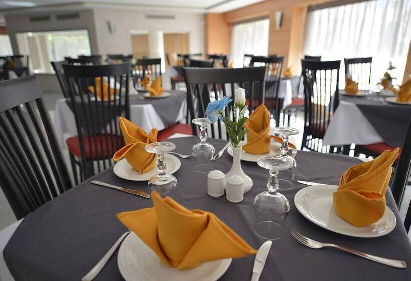 Fotos del hotel Annakhil:  15