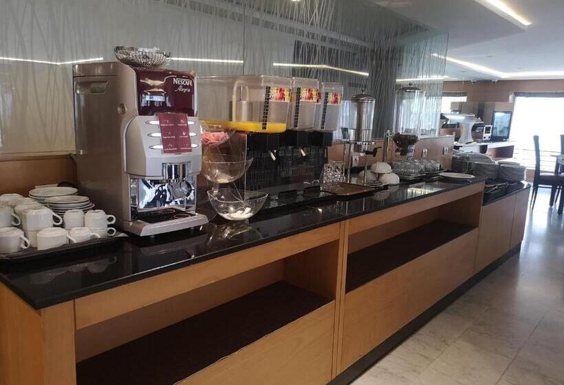 Fotos del hotel Annakhil:  4