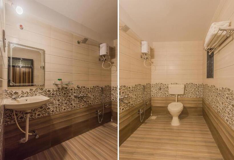 Fotos del hotel Oyo 10005 Borivali:  4