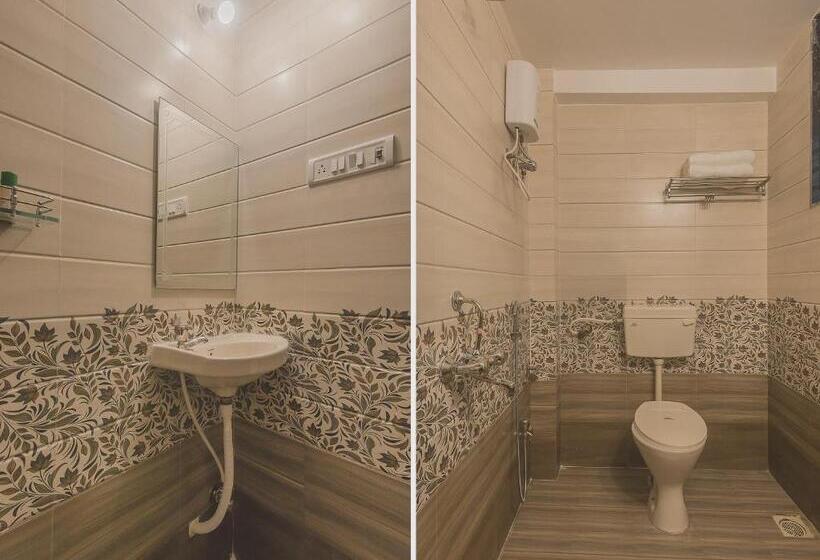 Fotos del hotel Oyo 10005 Borivali:  5