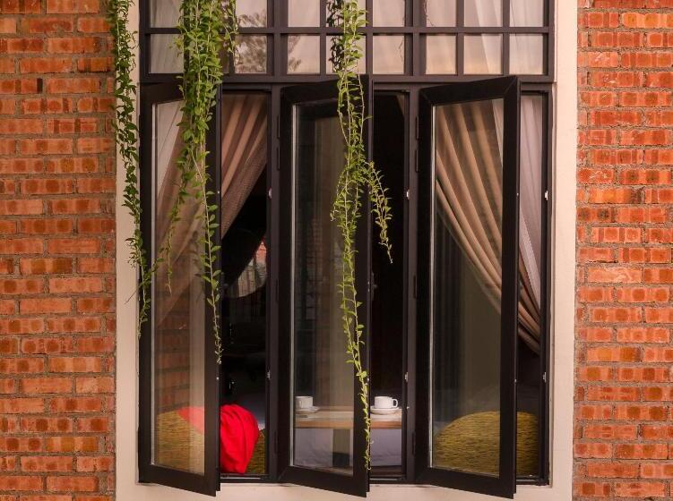 Fotos del hotel Treasures Hotel And Suites:  17