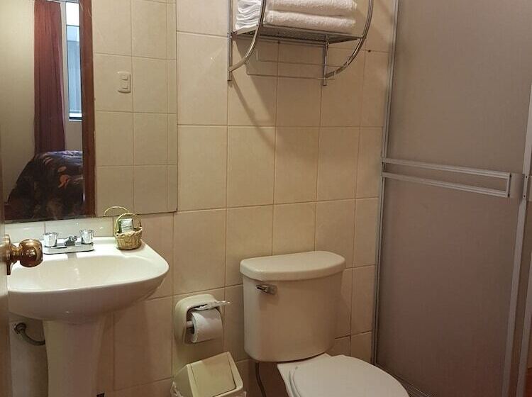 Fotos del hotel Marco Wasi  San Blas:  6