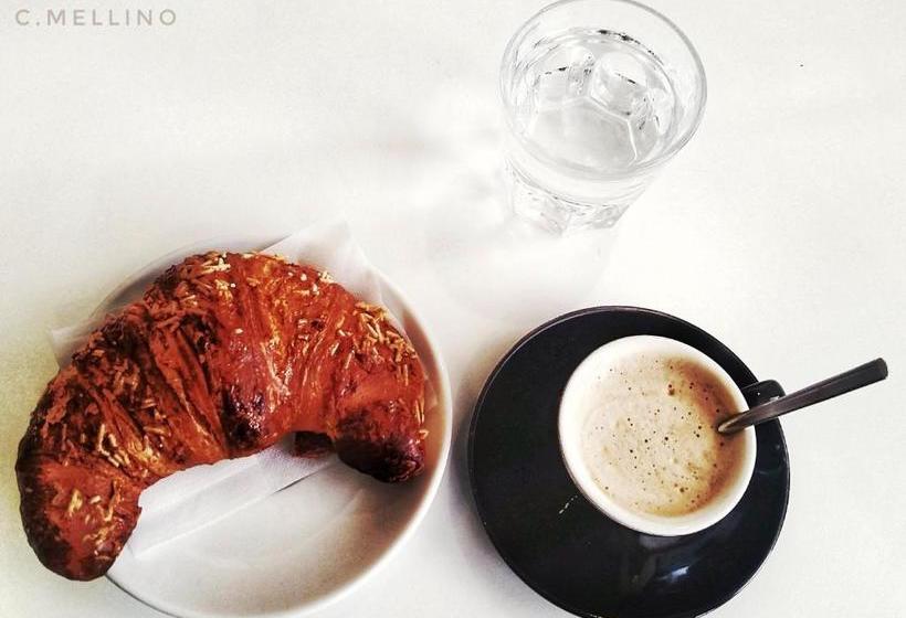 Fotos del hotel Coliseum Rooms:  2