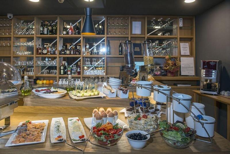 Fotos del hotel Sana:  8