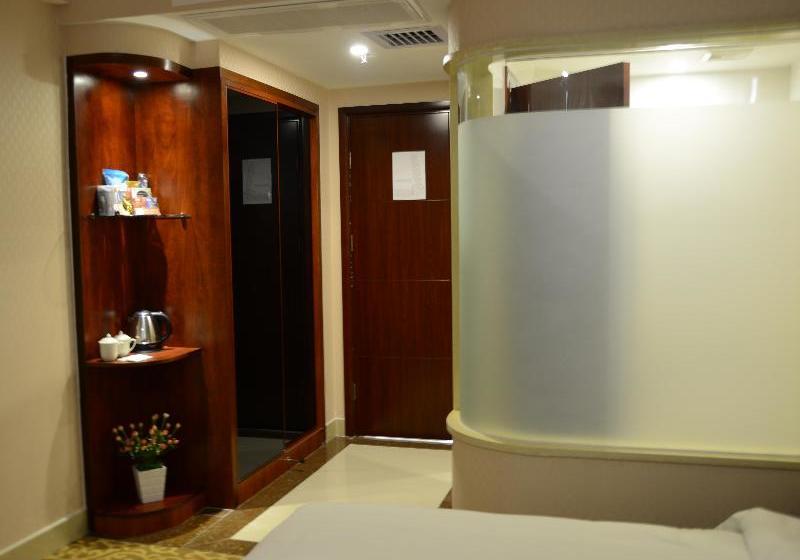 Fotos del hotel E E Business:  9