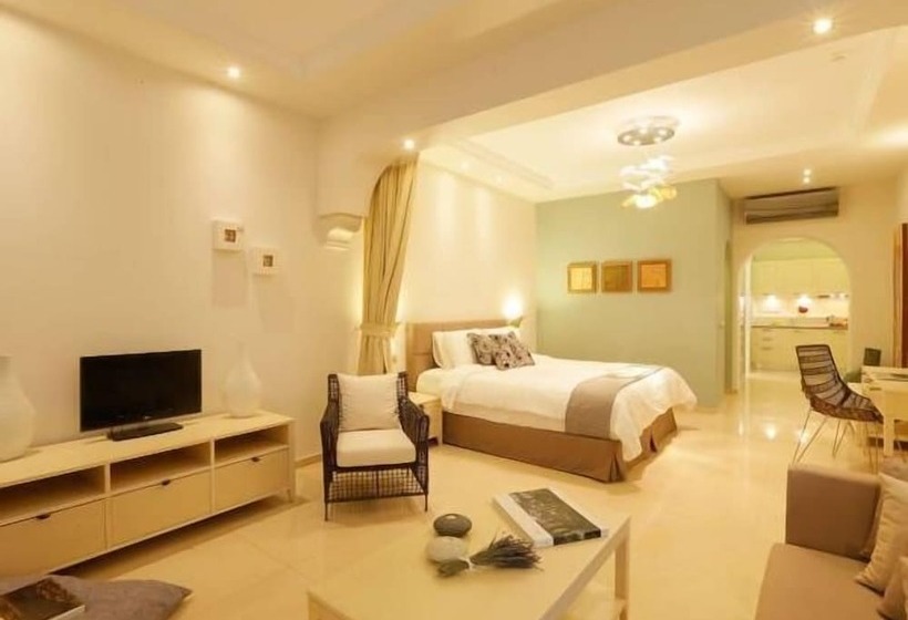 Fotos del hotel Pictures Suites:  7