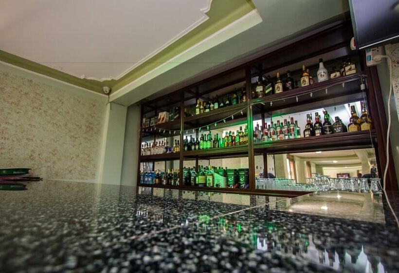 Fotos del hotel Tesh:  5