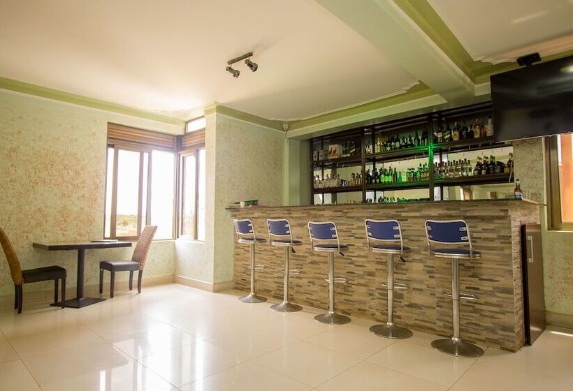 Fotos del hotel Tesh:  11