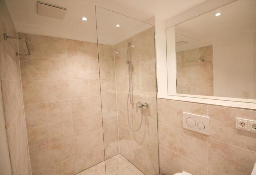 Fotos del hotel Das Kleine  In München:  8