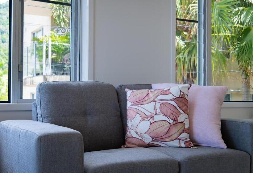 Fotos del hotel Summit Apartments Airlie Beach:  24