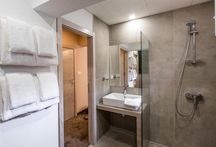 Fotos del hotel Caro Apartments & Rooms:  22