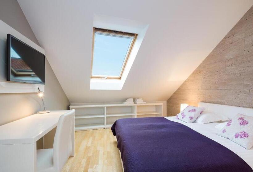 Fotos del hotel Laura Lux Suites:  15