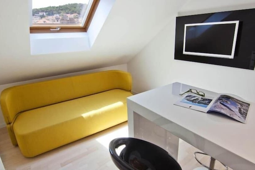 Fotos del hotel Laura Lux Suites:  9