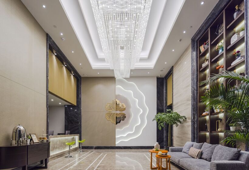 Fotos del hotel Pushi Serviced Apartment:  3