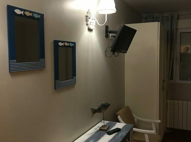 Fotos del hotel Hostal Llanda:  10