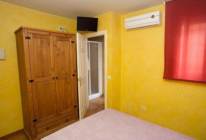 Fotos del hotel Hostal Velarde:  23