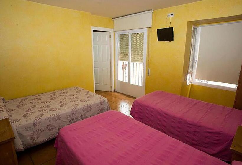 Fotos del hotel Hostal Velarde:  13