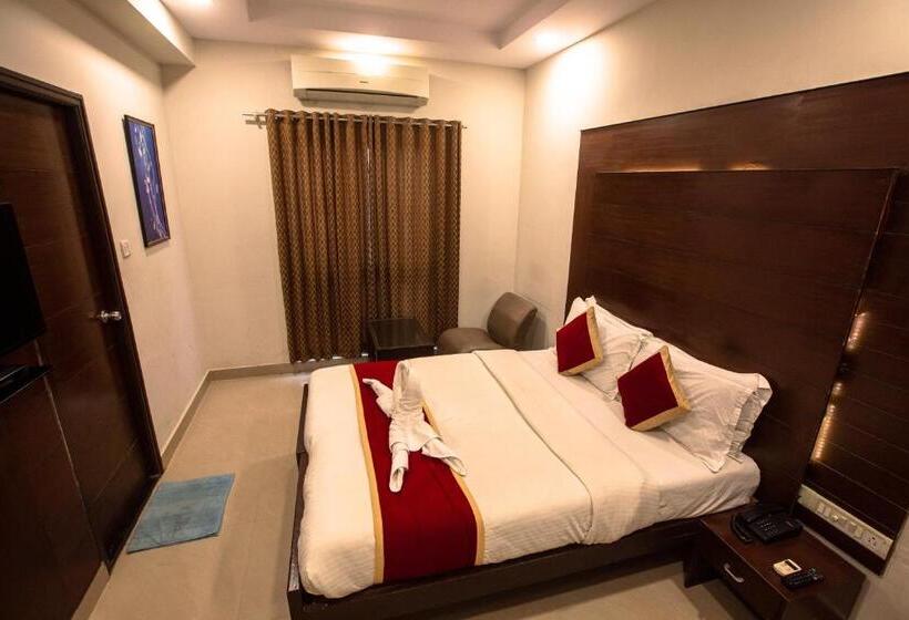 Fotos del hotel Orion Residency:  16