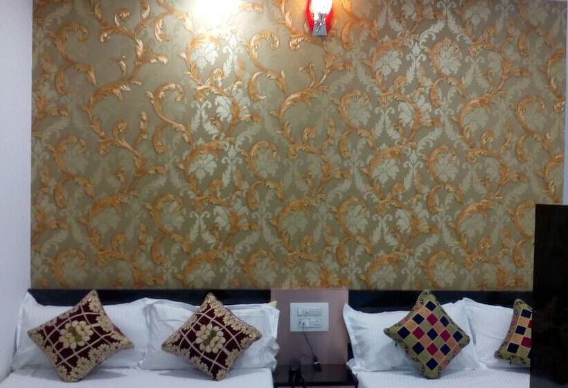 Fotos del hotel Sion Residency:  19