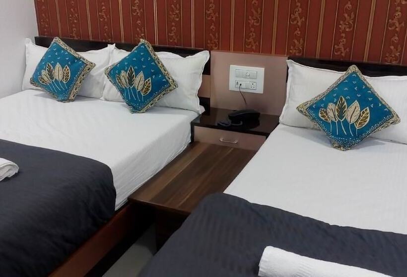 Fotos del hotel Sion Residency:  22