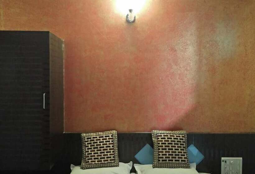 Fotos del hotel Sion Residency:  23