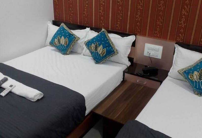 Fotos del hotel Sion Residency:  8