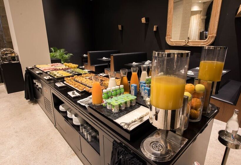 Fotos del hotel Apartamentos The Arc Carrís:  5