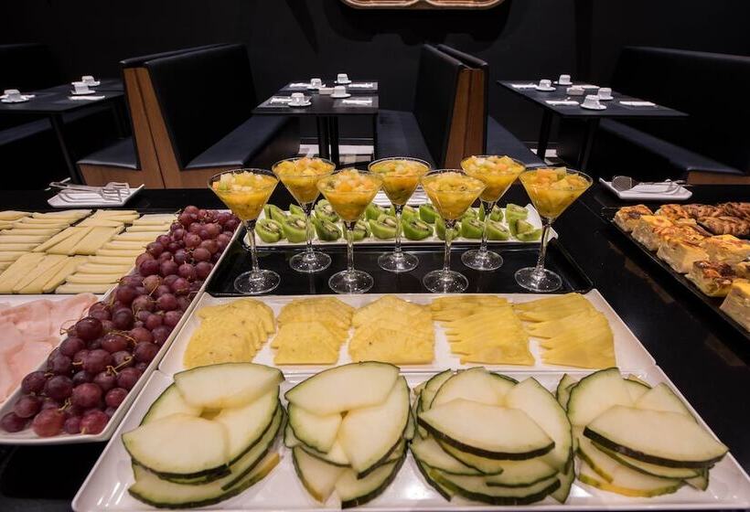 Fotos del hotel Apartamentos The Arc Carrís:  11