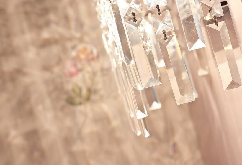 Fotos del hotel Bowness Bay Suites:  11