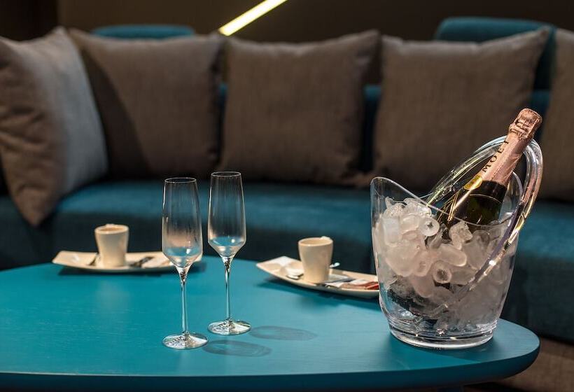 Fotos del hotel Mava Apartamente:  12